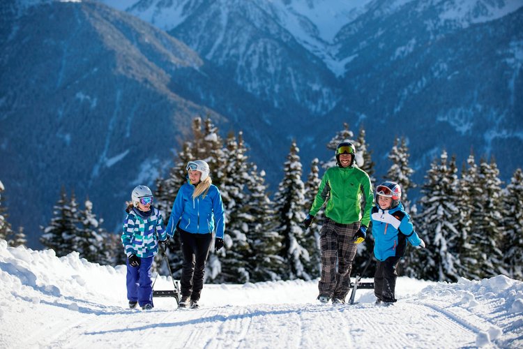 Sci di fondo sulla neve di Rio Pusteria Sci di fondo sulla neve di Rio Pusteria
