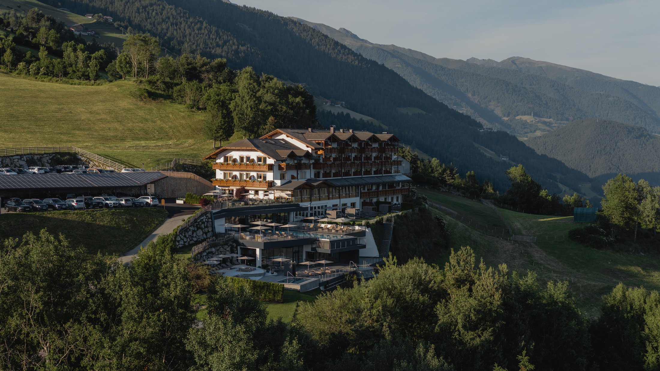 Huberhof „green deal“ for future. Unser Nachhaltigkeitskonzept im Panoramahotel Huberhof. Huberhof „green deal“ for future. Unser Nachhaltigkeitskonzept im Panoramahotel Huberhof.