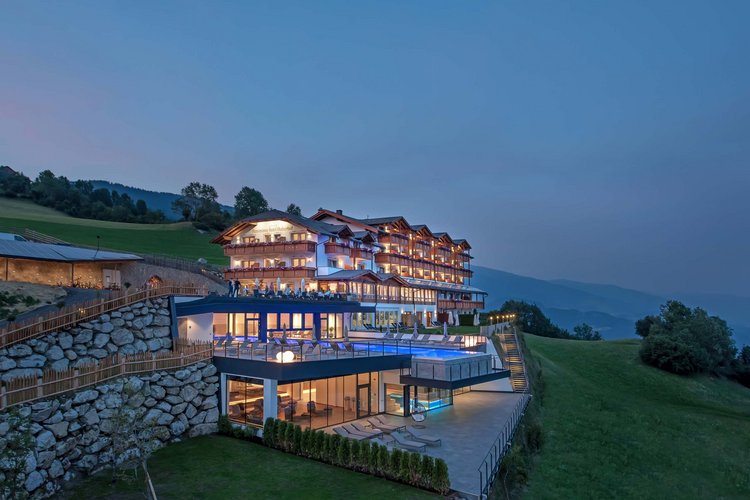 Panoramahotel Huberhof: news and tips Panoramahotel Huberhof: news and tips