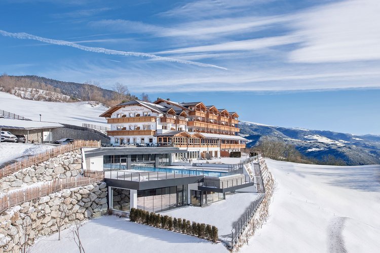 Jobs at our hotel on Monte Cuzzo/Gitschberg in South Tyrol Jobs at our hotel on Monte Cuzzo/Gitschberg in South Tyrol