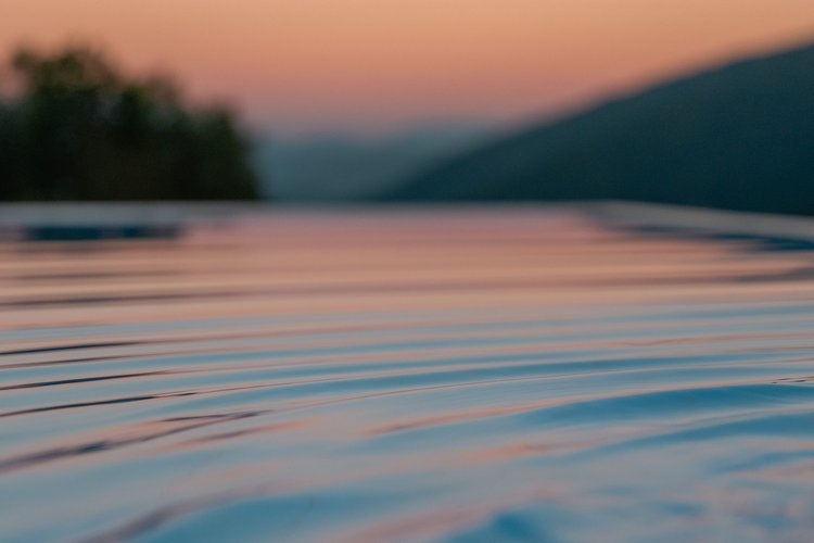Hotel mit Infinity-Pool? Huberhof! Hotel mit Infinity-Pool? Huberhof!