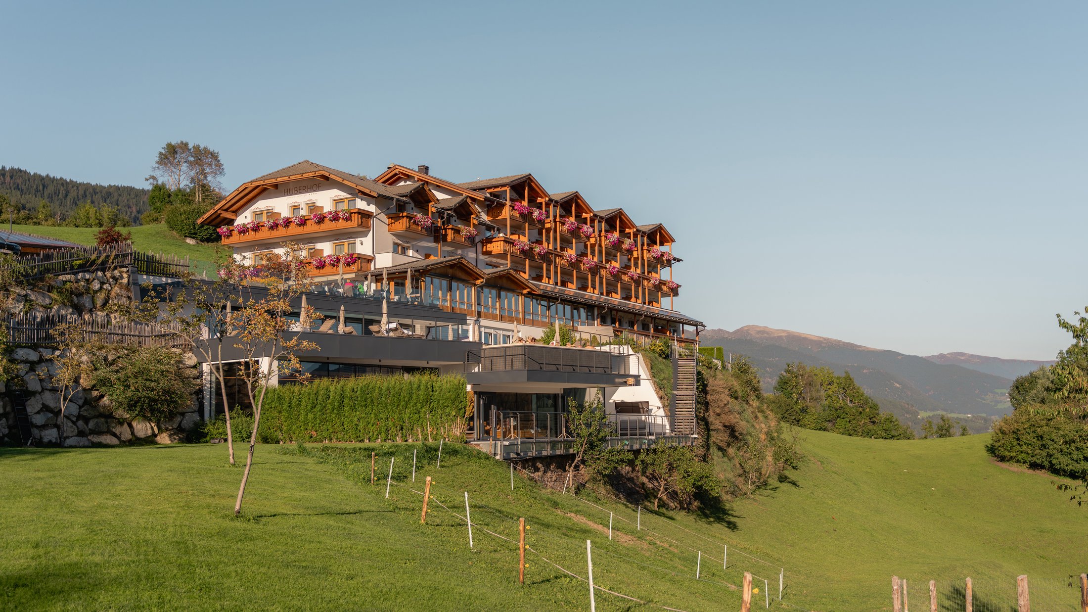 Huberhof „green deal“ for future. Unser Nachhaltigkeitskonzept im Panoramahotel Huberhof. Huberhof „green deal“ for future. Unser Nachhaltigkeitskonzept im Panoramahotel Huberhof.